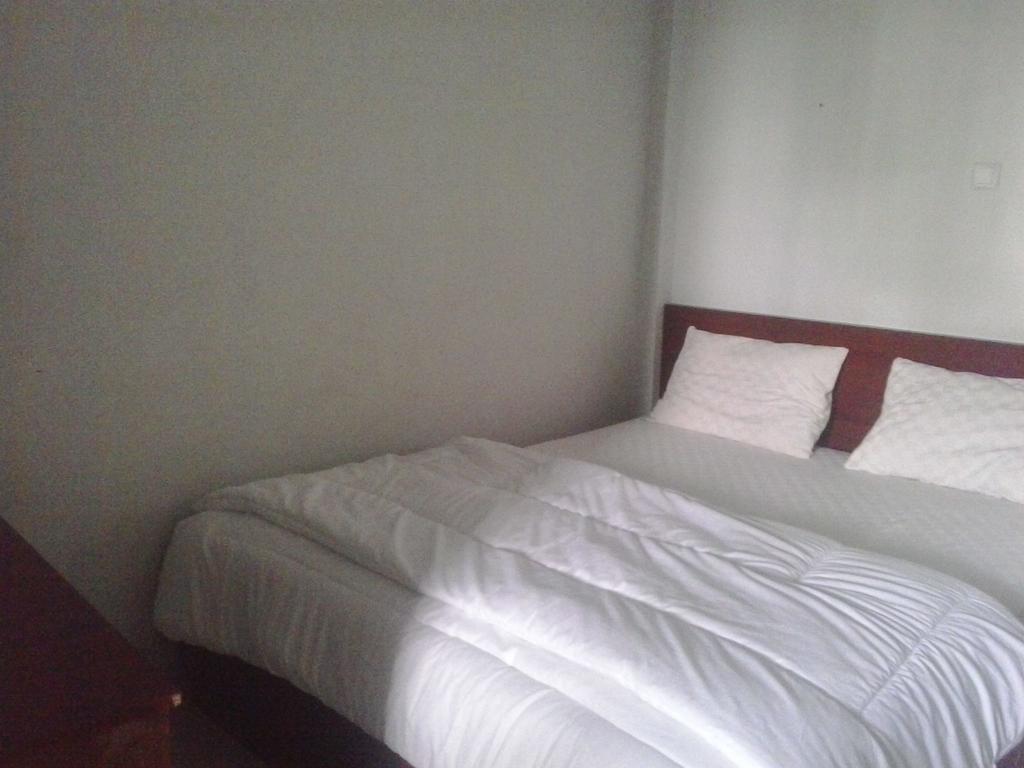 Zameena Guest House Cimahi Exterior foto